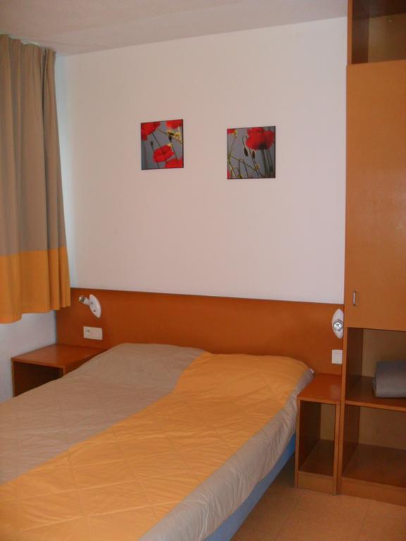 Vvf Residence Pays Basque Saint-Jean-Pied-De-Port Rom bilde